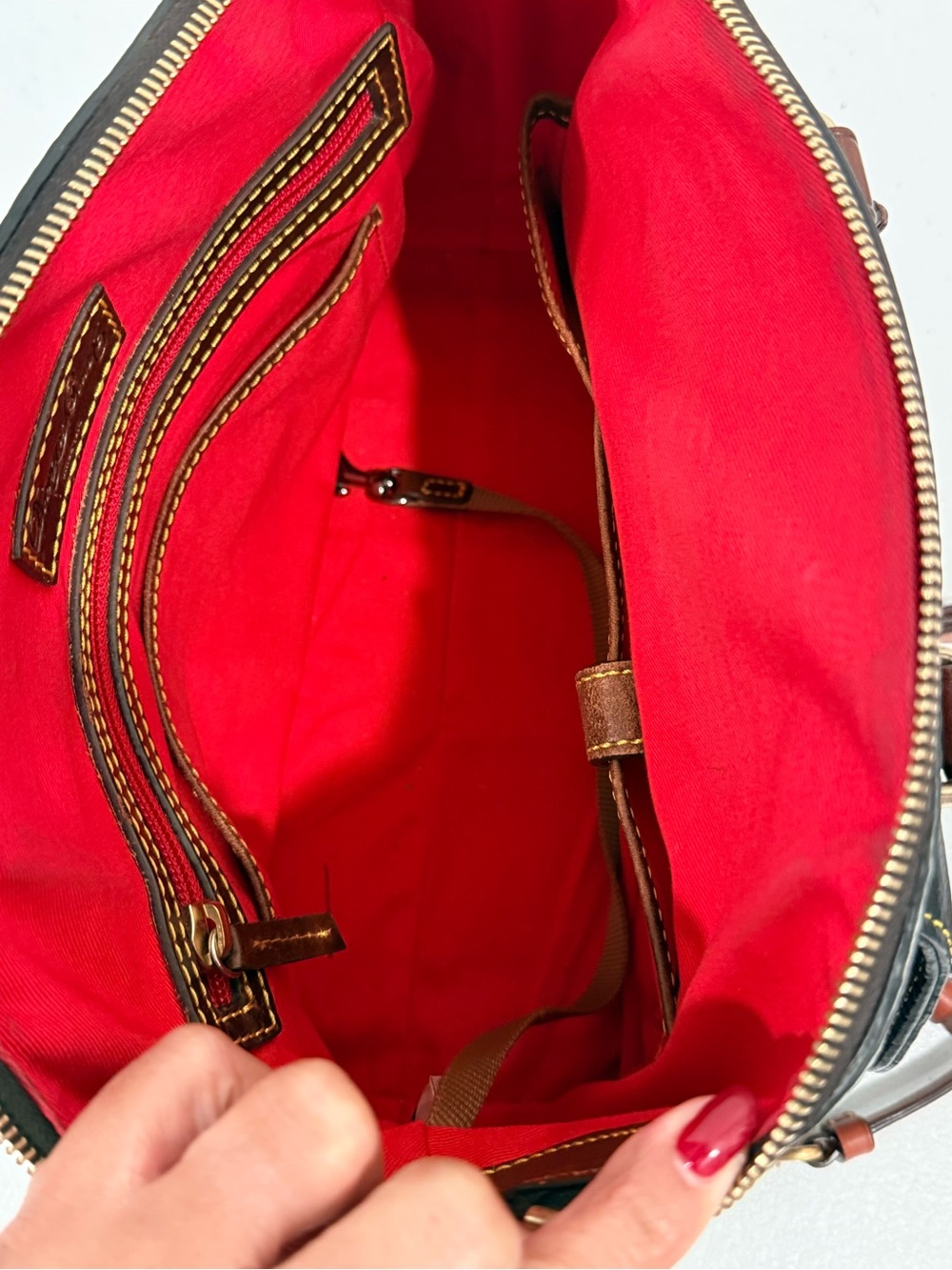 Dooney & Bourke Black & Brown Leather Handbag with Matching Wallet and Strap - Picture 2 of 11